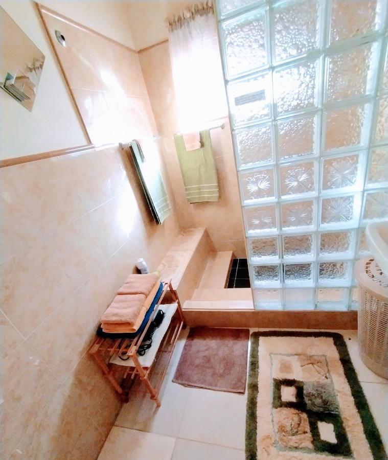 Gables Vacation Rentals With Private Gated Parking Onsite Knockpatrick Zewnętrze zdjęcie