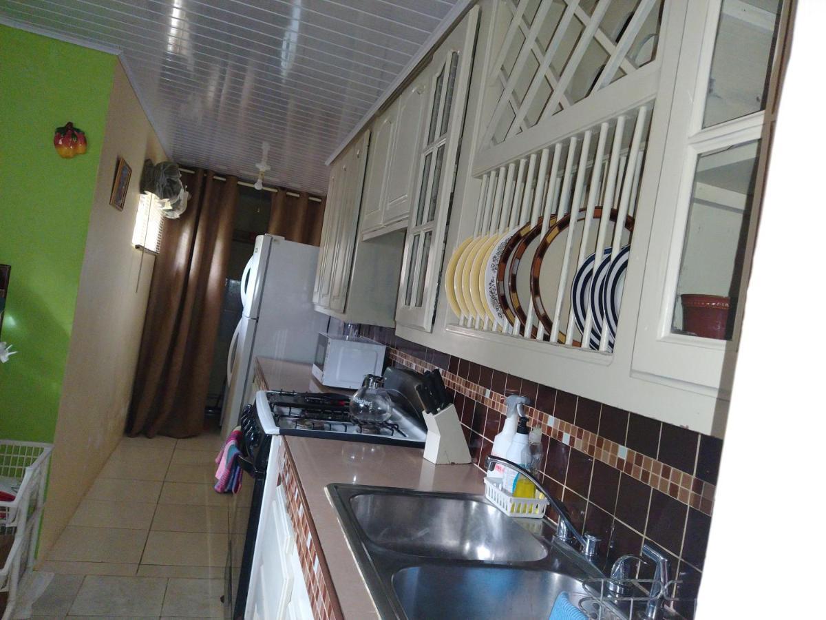Gables Vacation Rentals With Private Gated Parking Onsite Knockpatrick Zewnętrze zdjęcie