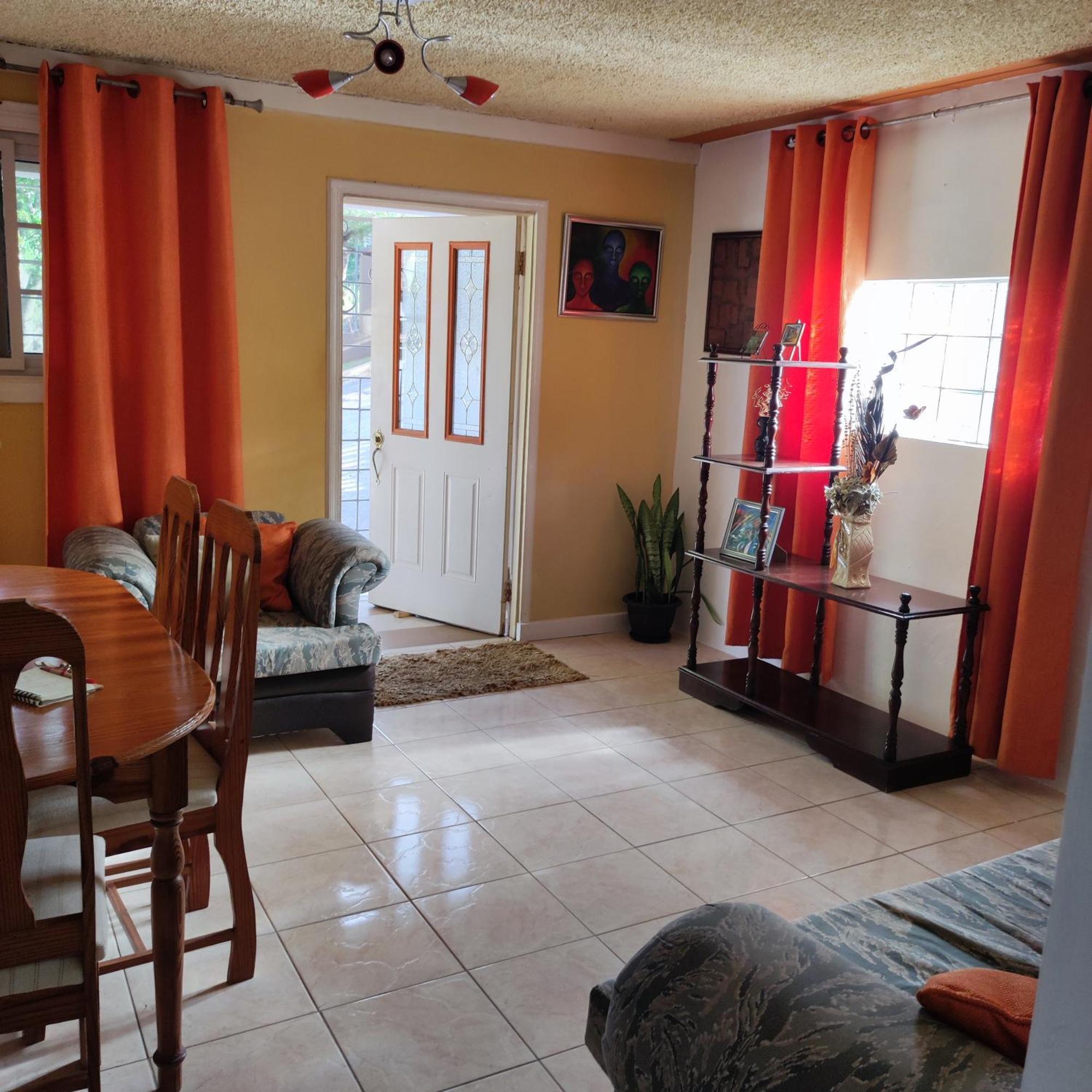 Gables Vacation Rentals With Private Gated Parking Onsite Knockpatrick Zewnętrze zdjęcie