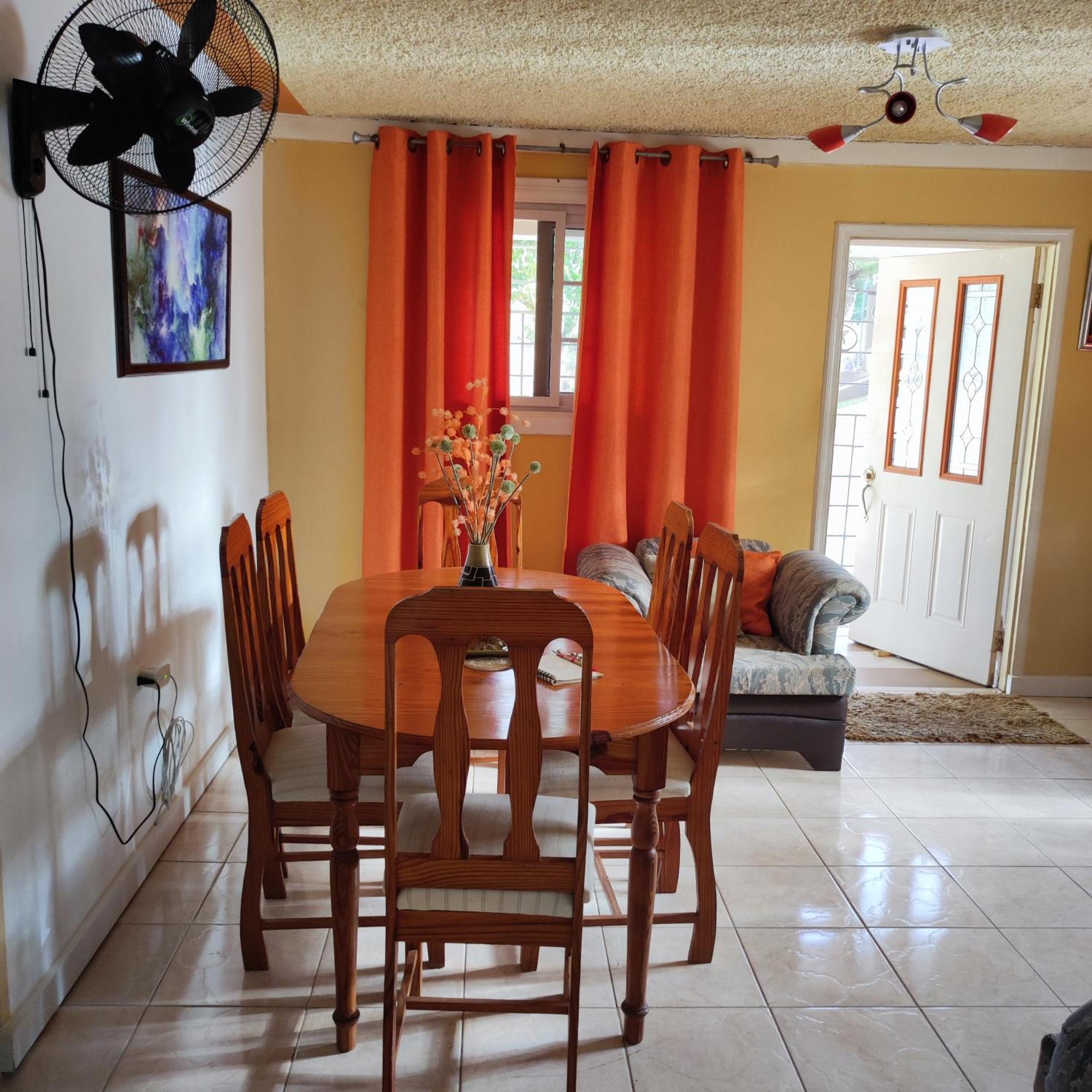 Gables Vacation Rentals With Private Gated Parking Onsite Knockpatrick Zewnętrze zdjęcie