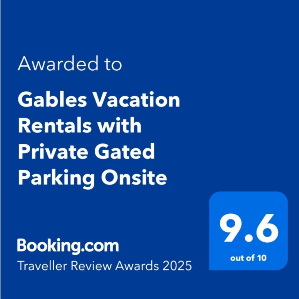 Gables Vacation Rentals With Private Gated Parking Onsite Knockpatrick Zewnętrze zdjęcie